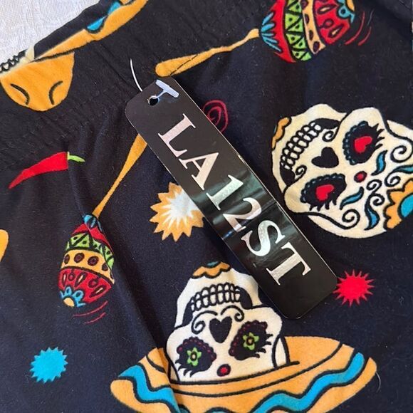 Sugar Skull Leggings size XL Plus - Picture 6 of 9